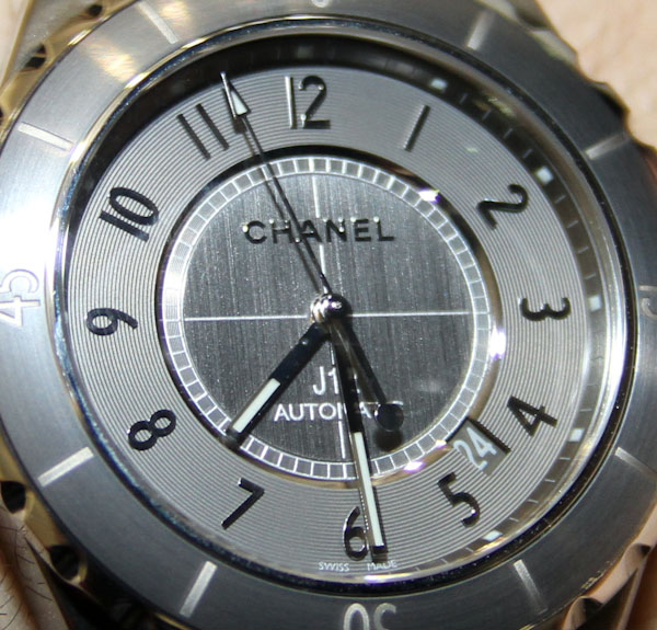Chanel J12 Chromatic Watch Hands-On Hands-On 