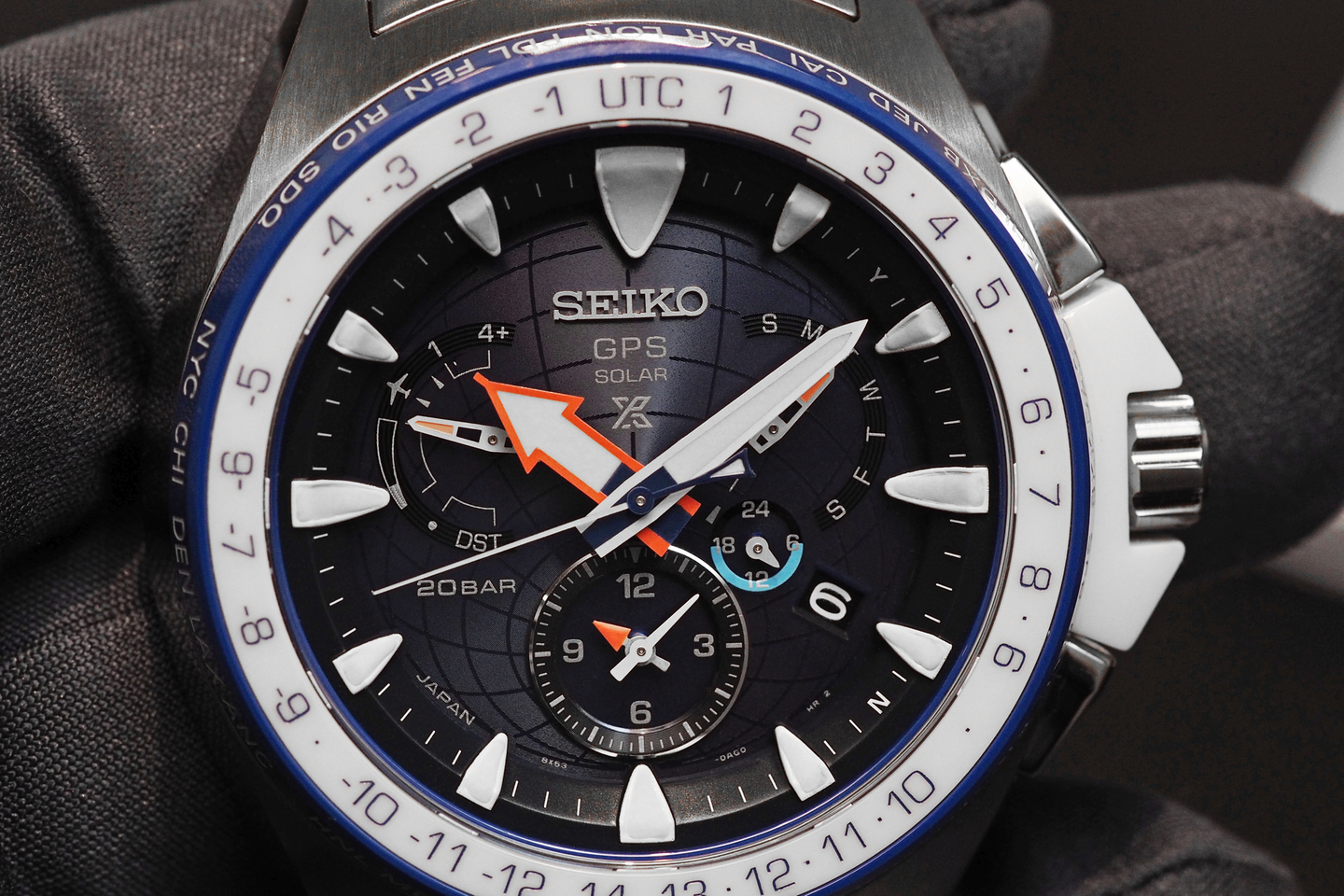 Hands-On Watch Hands-on : Seiko Prospex Marinemaster GPS Solar Dual-Time