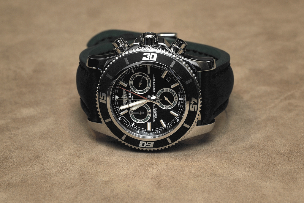 Magnetic: Breitling Superocean Chronograph M2000