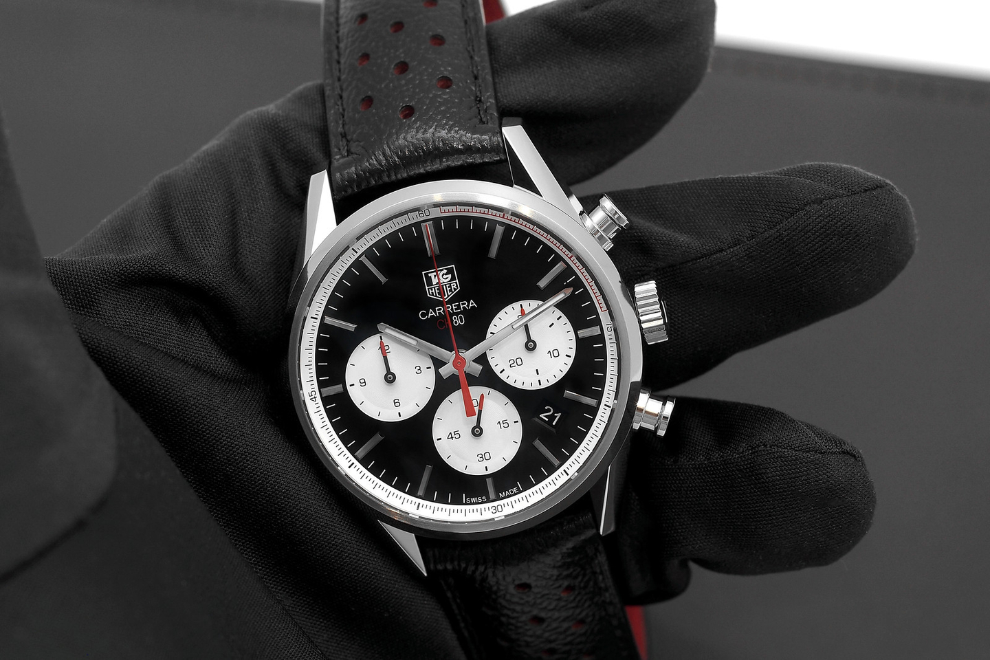 Hands-On with the TAG Heuer Carrera CH80 Chronograph